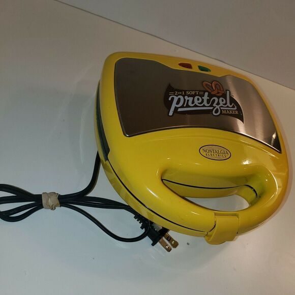 Soft Pretzels At Home Nostalgia Electrics SPF-200 Soft Pretzel Factory - Picture 3 of 4